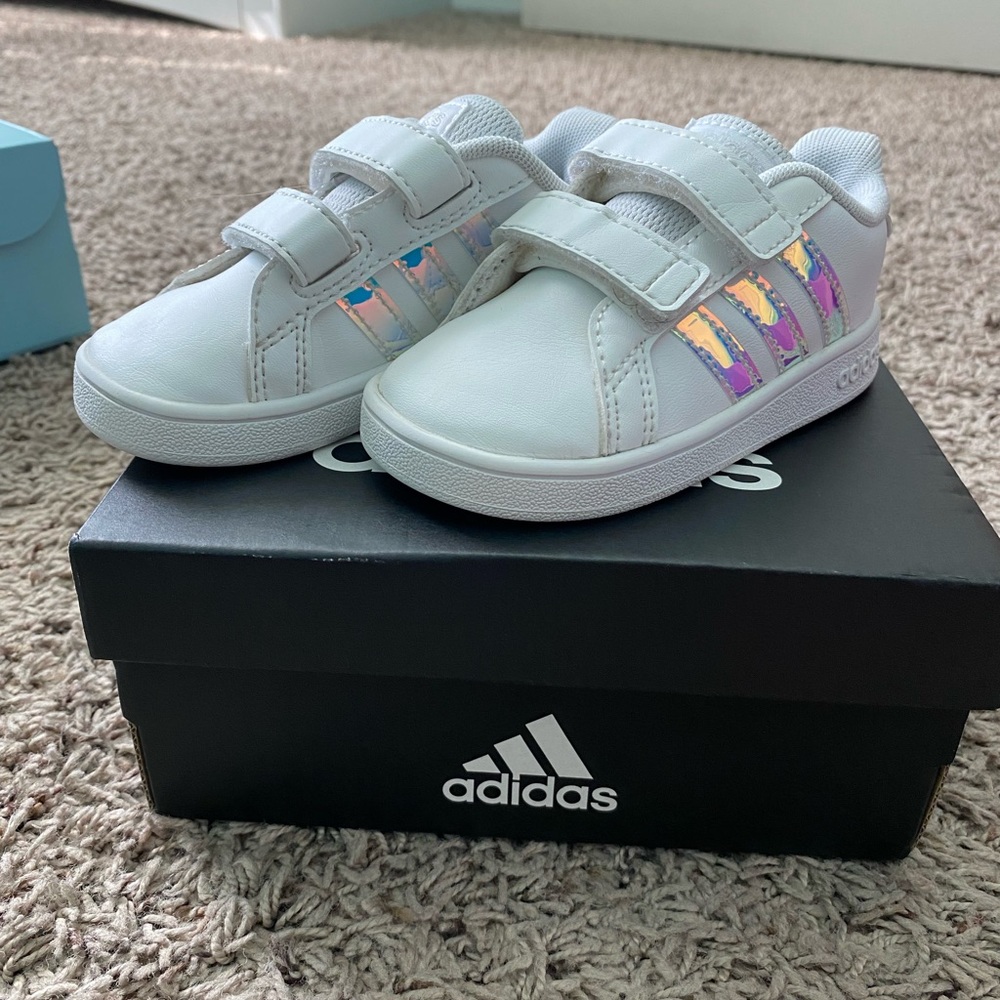 Adidas toddler size 5.5